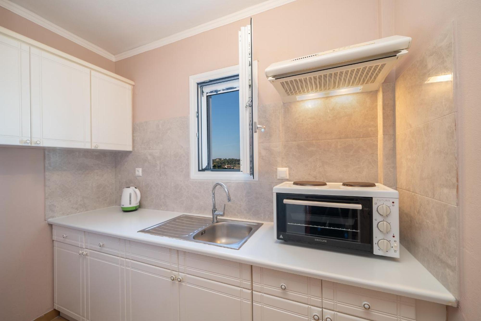Stella Hotel Apartments Фискардон Экстерьер фото