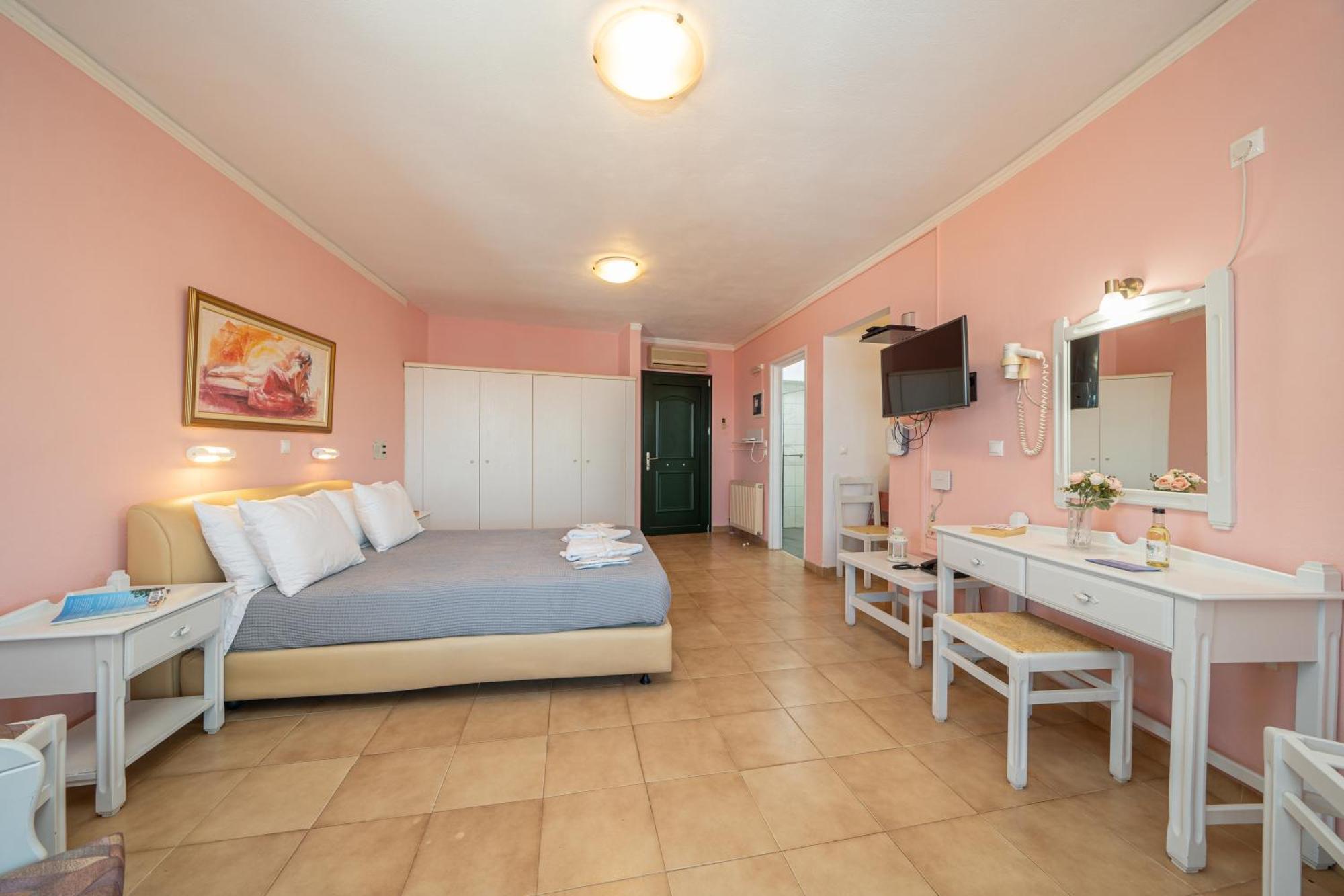 Stella Hotel Apartments Фискардон Экстерьер фото
