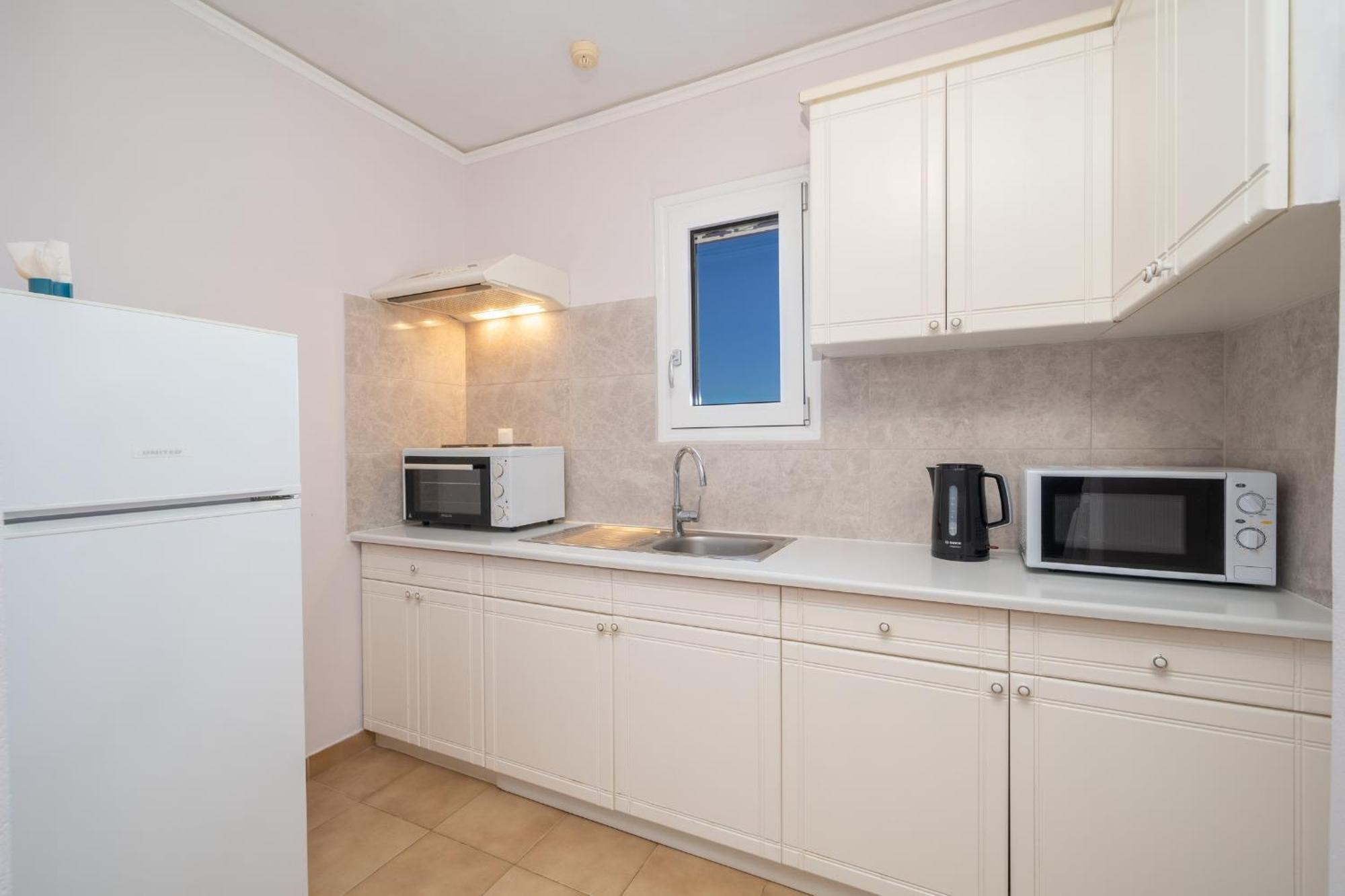 Stella Hotel Apartments Фискардон Экстерьер фото