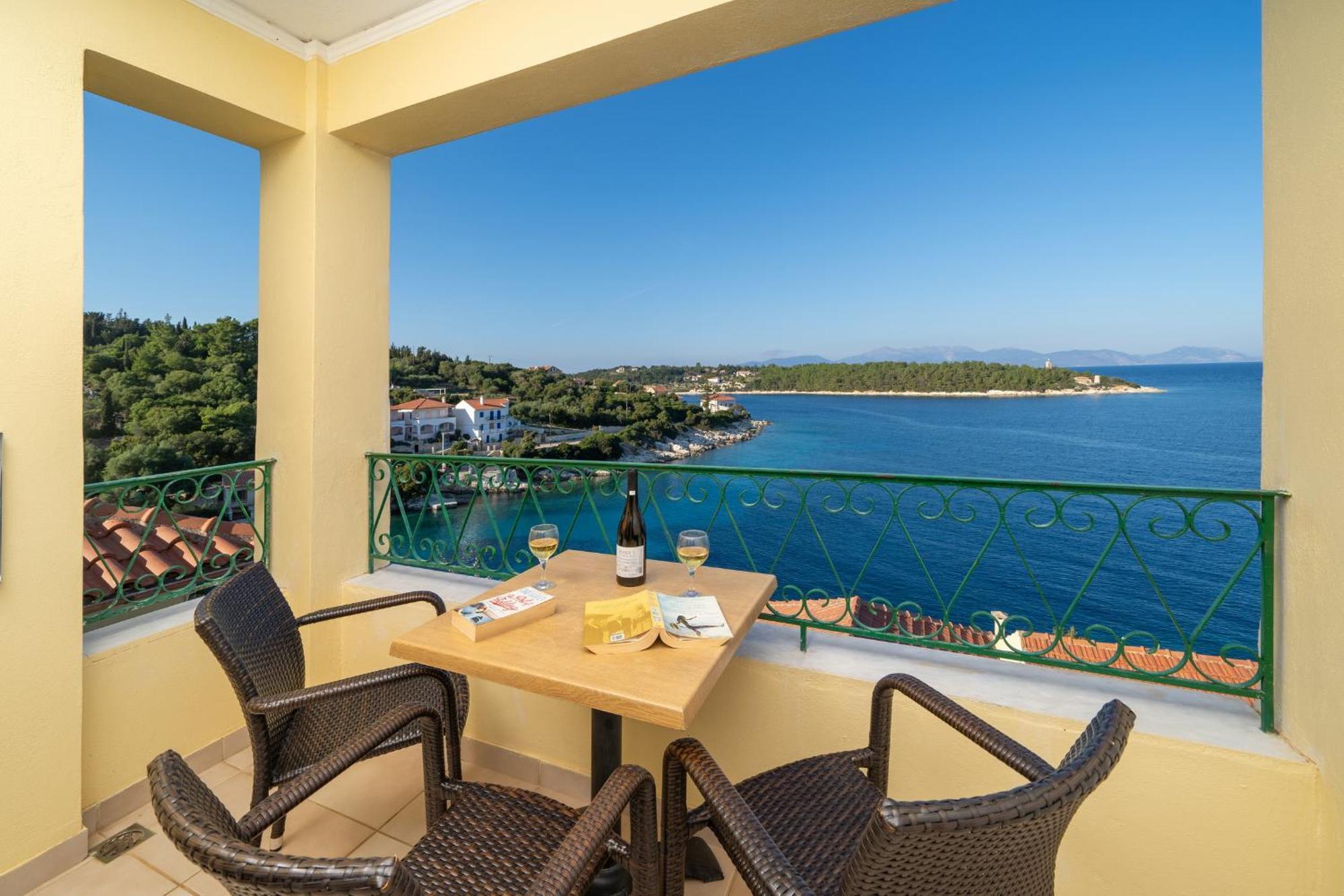 Stella Hotel Apartments Фискардон Экстерьер фото
