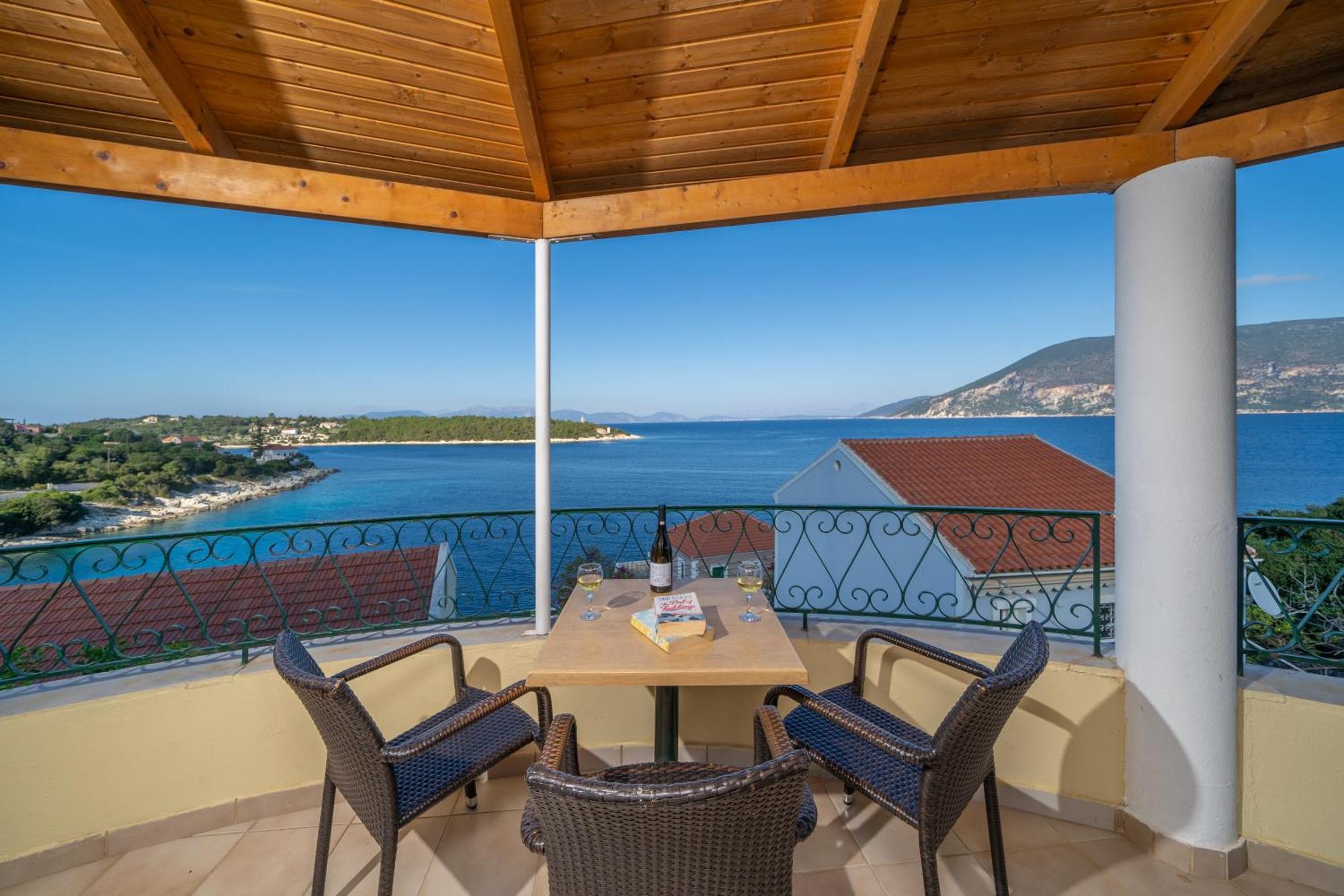 Stella Hotel Apartments Фискардон Экстерьер фото