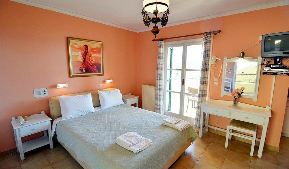 Stella Hotel Apartments Фискардон Экстерьер фото
